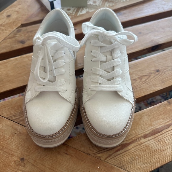 DV by Dolce Vita
Bailey Espadrille Platform
Sneaker - Picture 5 of 6